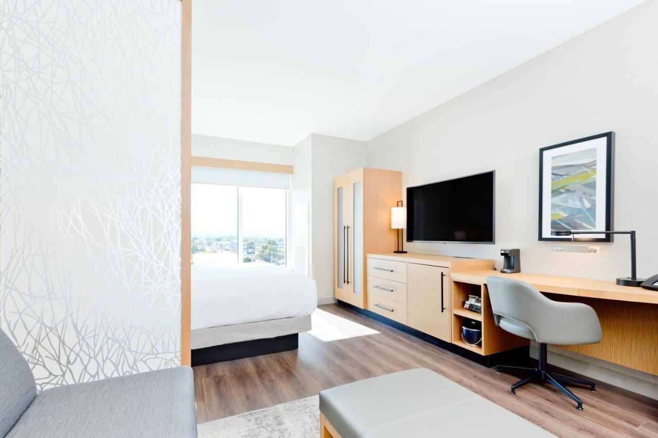 Hyatt Place Hotel 3*